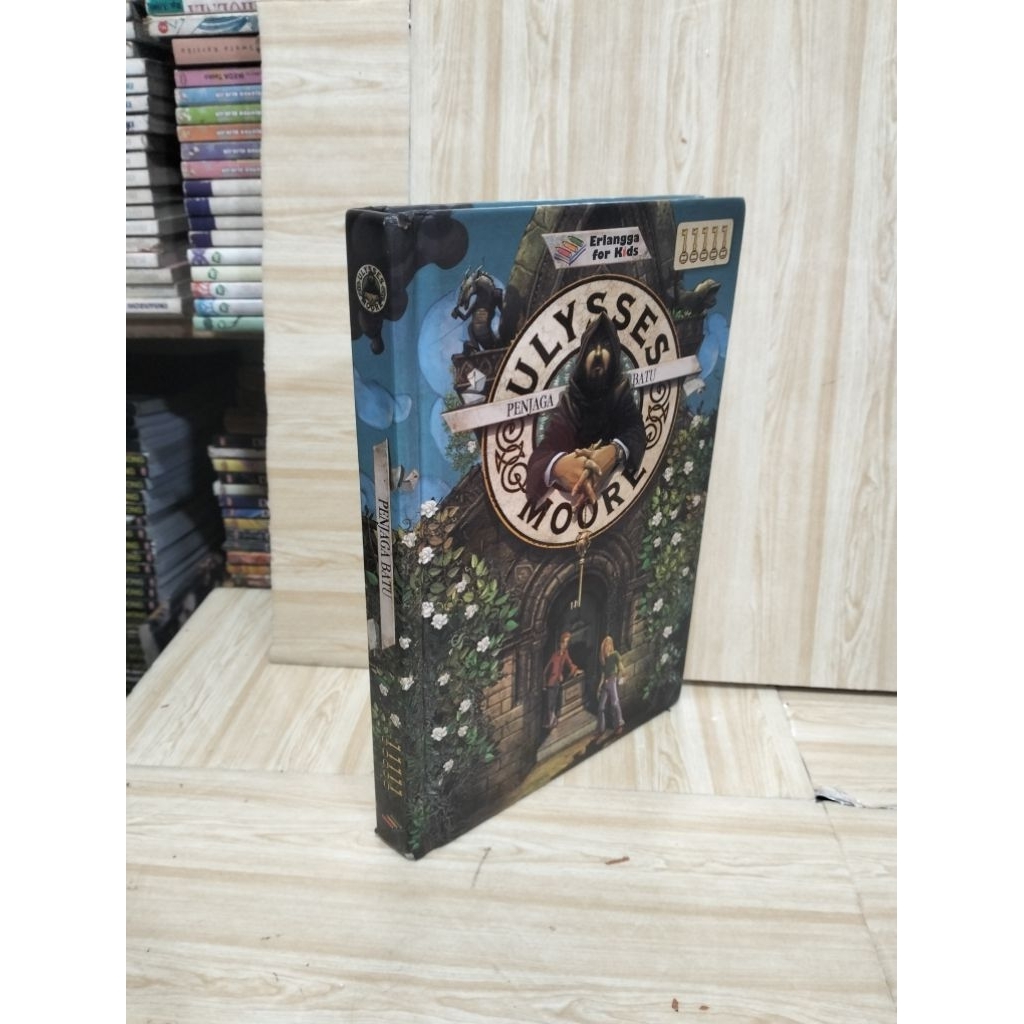 Novel PENJAGA BATU Ulysses Moore