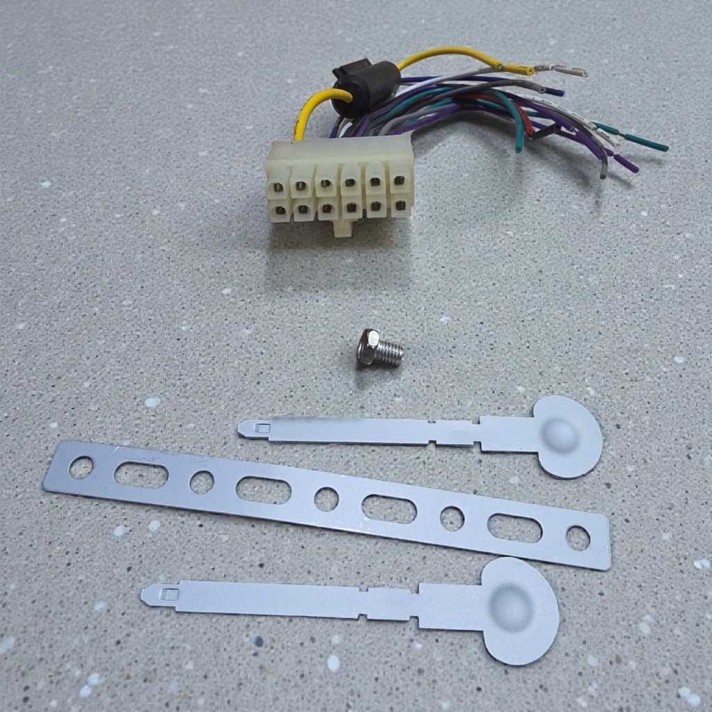 TERMURAH Soket Tape Mobil Head Unit Single Din 12 Pin Male Socket Tape Mobil Setrum Dan Speaker FREE