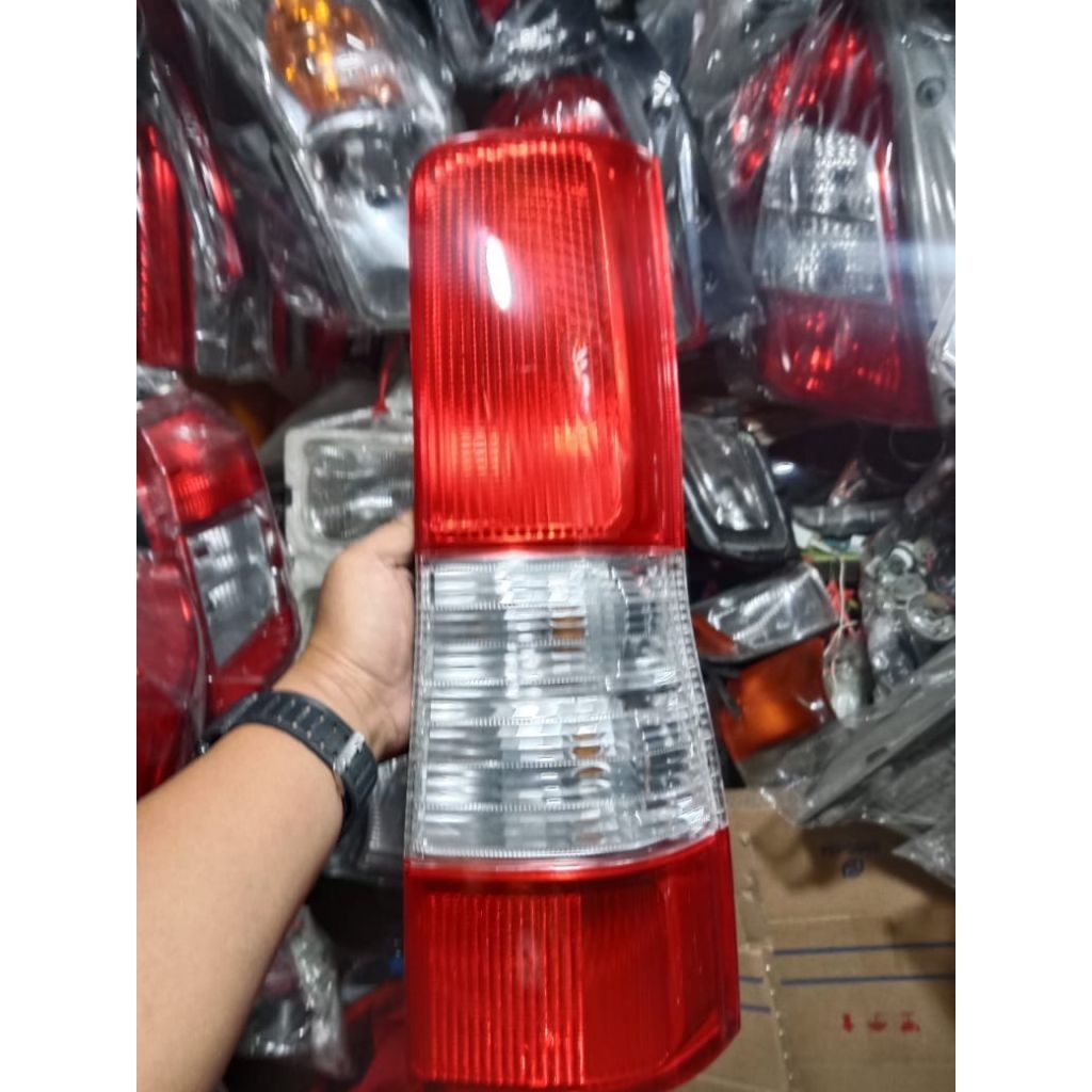 stoplamp lampu belakang daihatsu grand max