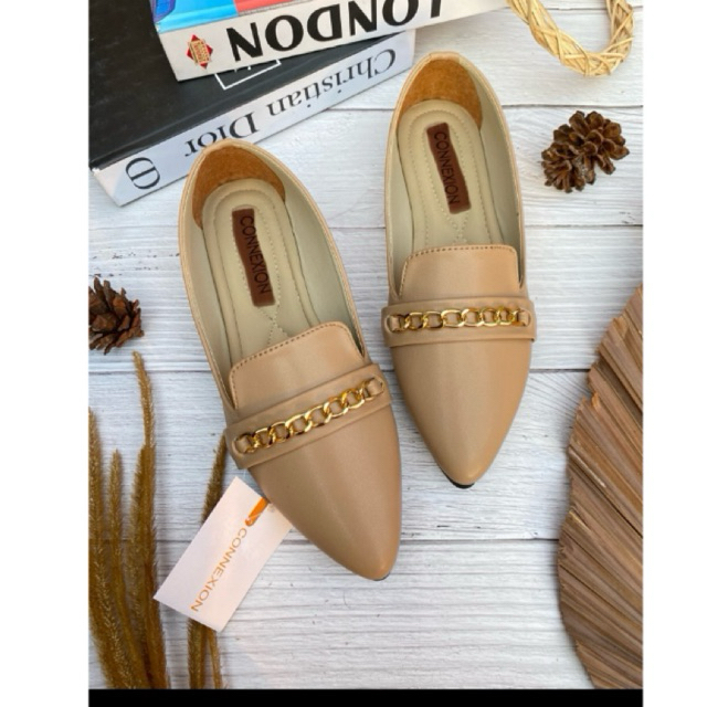 promo sandal dan sepatu stok lama