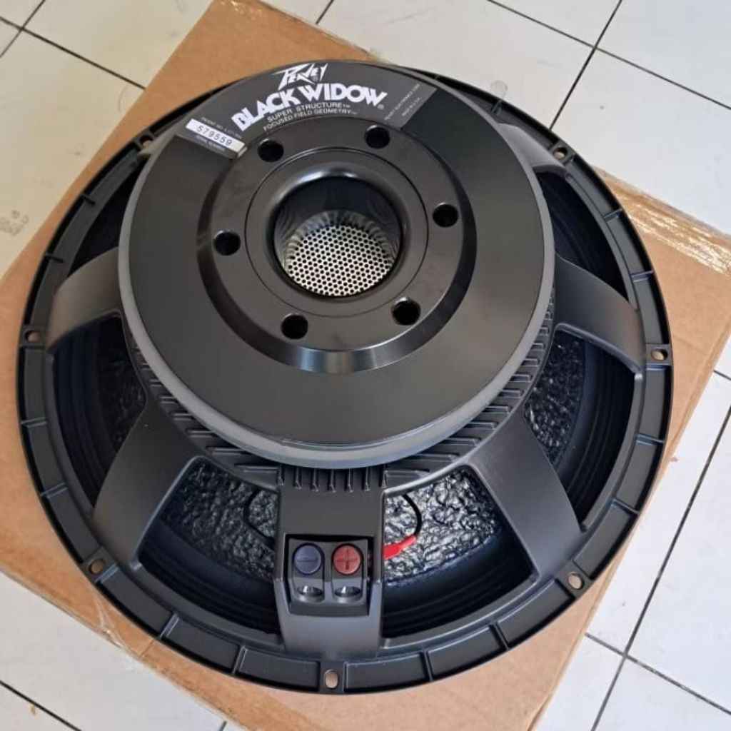 SPEAKER KOMPONEN PEAVEY BLACK WIDOW INCH BLACK WIDOW 18 INCH 1200 WATT VOICE COIL 4 INCH
