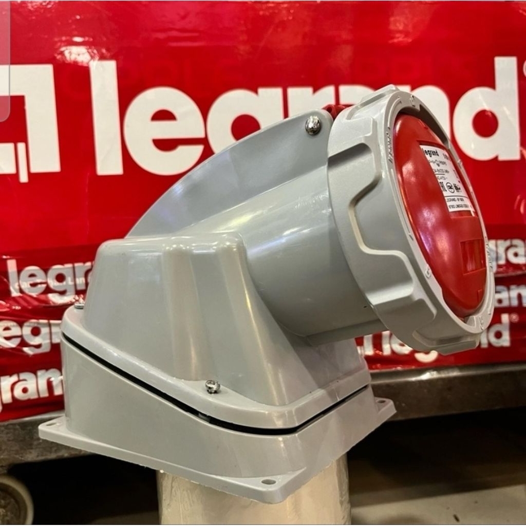 LEGRAND SURFACE MOUNTING 63A 5PIN IP67 (555559)