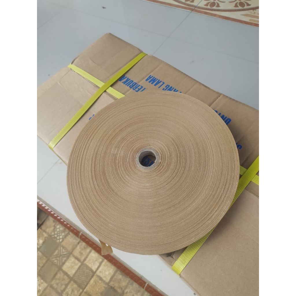 gummed tape 1 roll 16×550 merk garuda twin