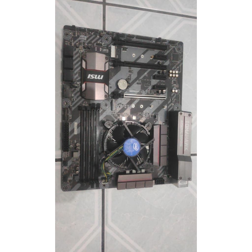 Paket Motherboard MSI Z270 TOMAHAWK + Processor Intel i7-7700
