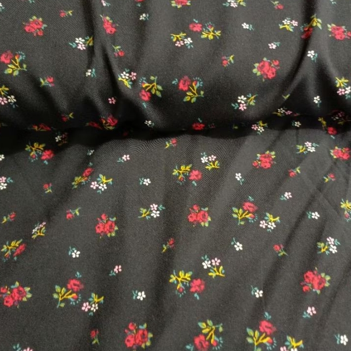 New Kain Katun Rayon Twil Uniqlo Premium Import ll Motif Bunga