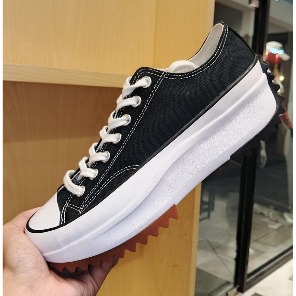 Sepatu converse ori store