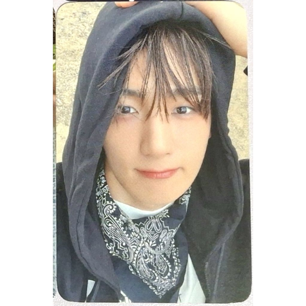 (BACA DESKRIPSI) THE BOYZ HYUNJAE TRIGGER WITHMUU BENEFIT OFFICIAL PHOTOCARD