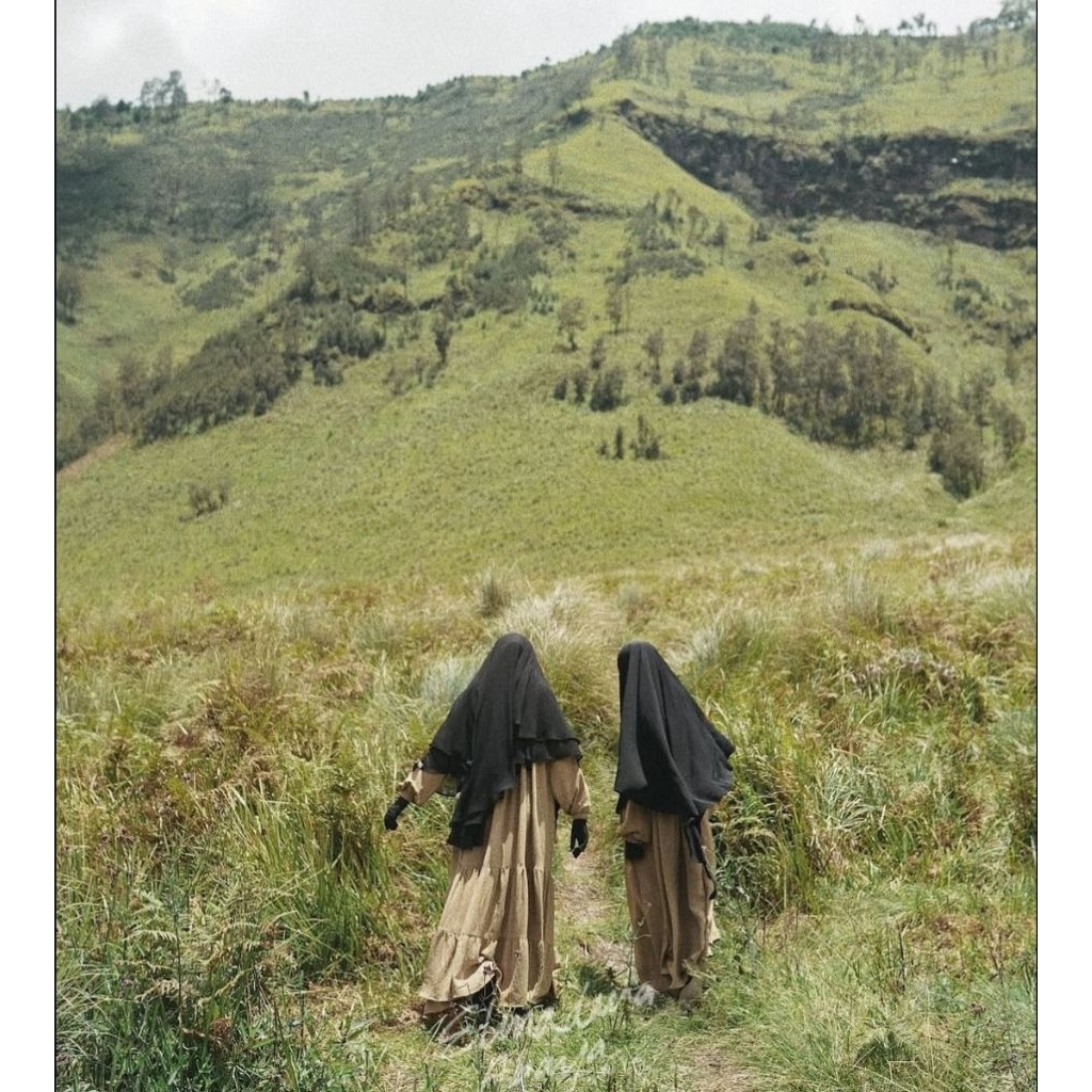 Preloved VVGC The Dress Elmadina Abaya