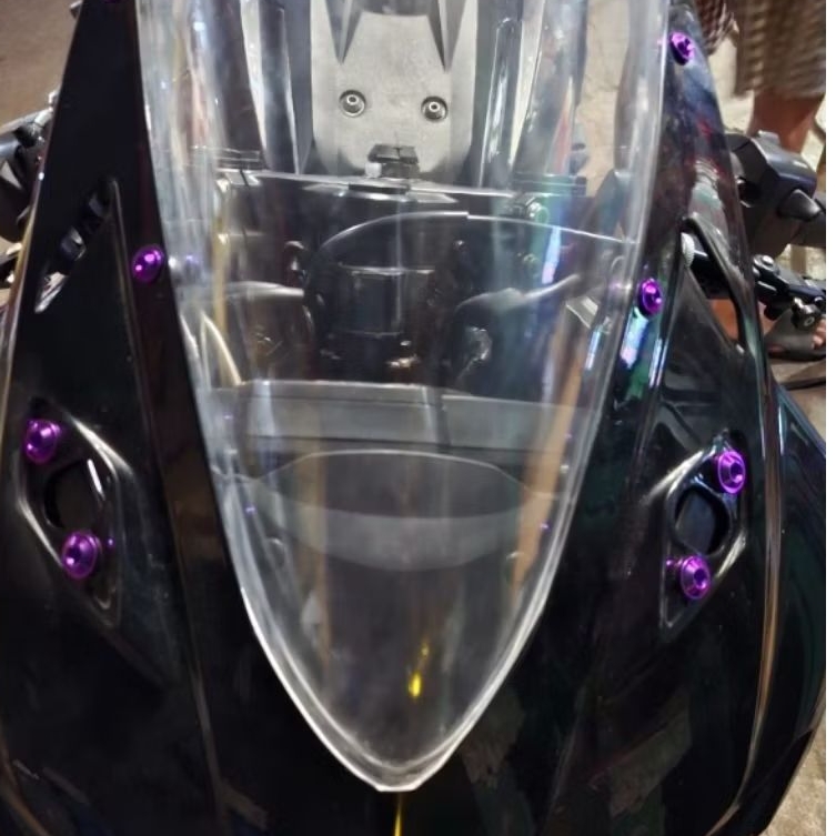 Baut titanium dudukan spion CBR 250 RR dan Baut visor