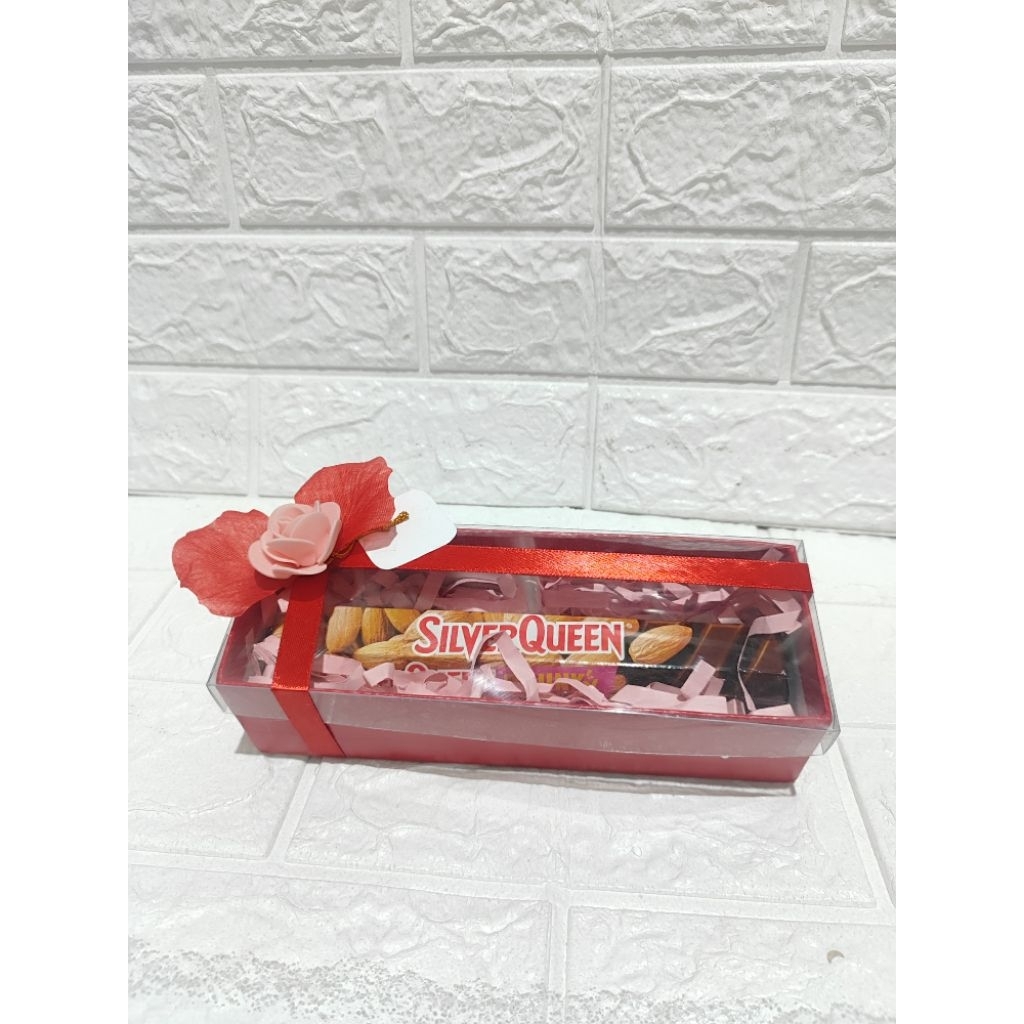 BOX COKLAT SILVERQUEEN/COKLAT VALENTINE/HADIAH ULANG TAHUN/HADIAH VALENTINE