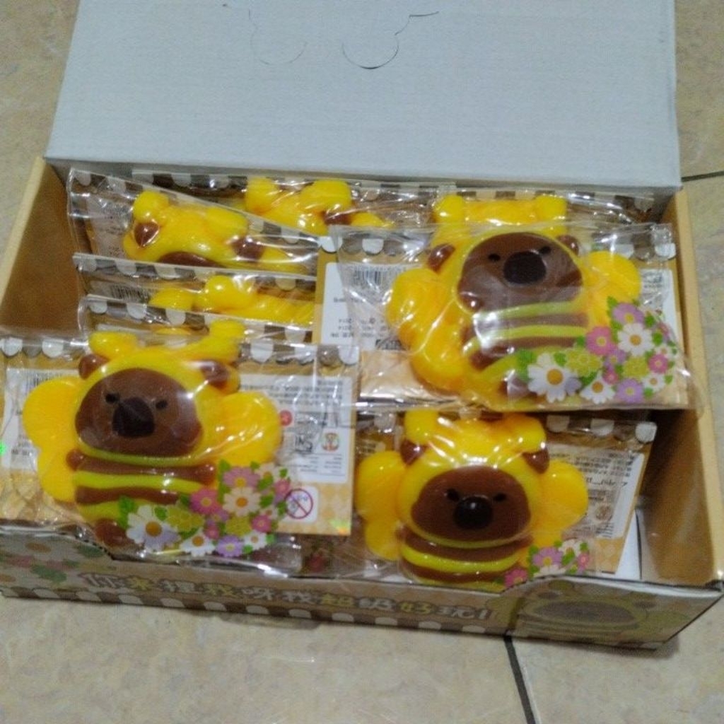 oketoys mainan squishi toys taba squishi squeeze skuisi kapibara bola basket capy bara chicken eat p