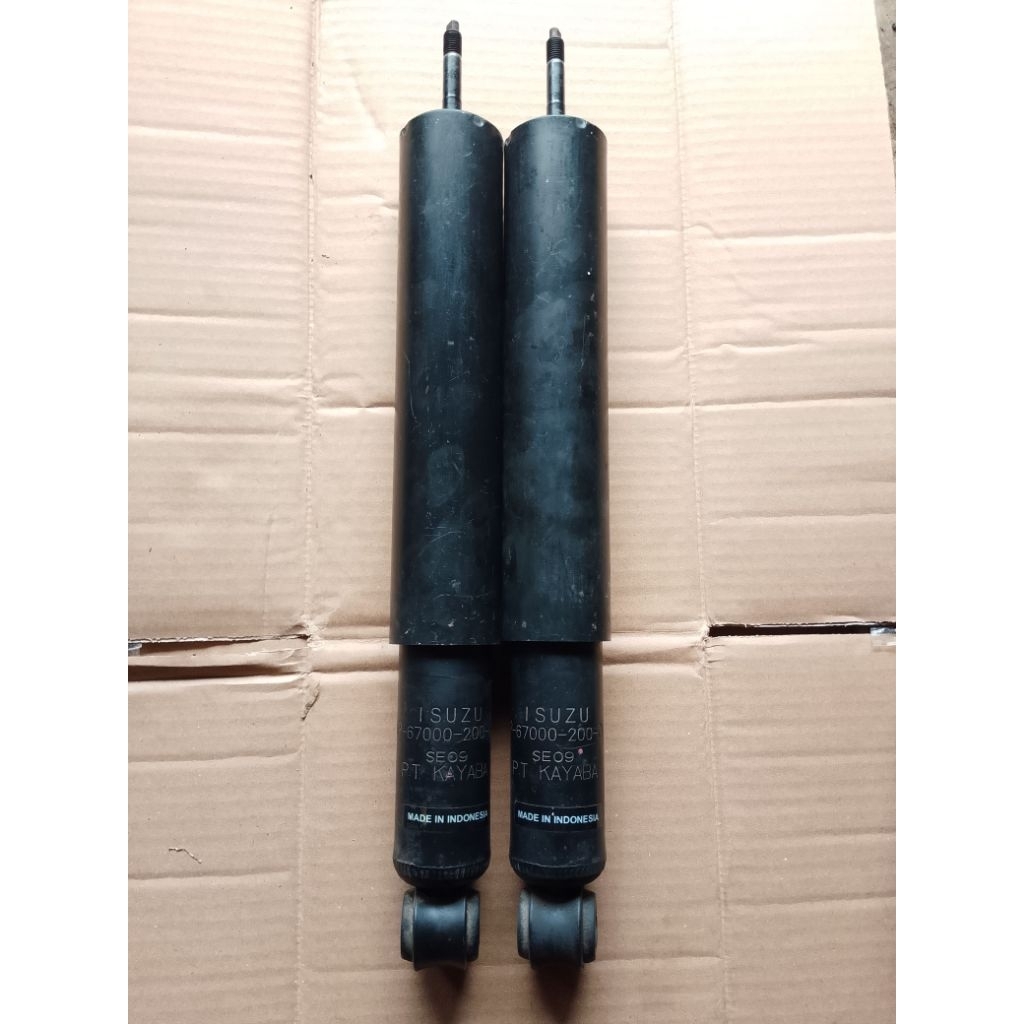 shockbreaker depan Isuzu Elf copotan original
