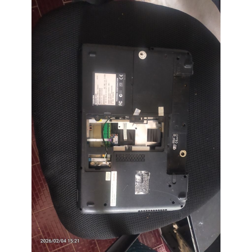 casing laptop tosiba L640 L645 NO RIPER