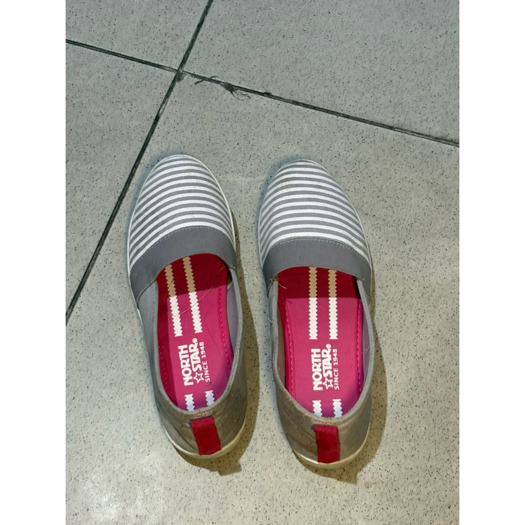 preloved sepatu wanita north star