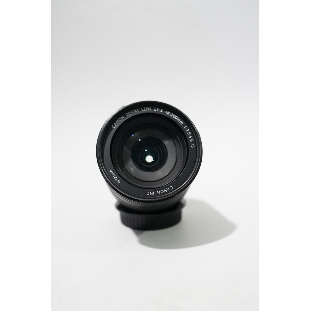 Lensa Canon 18-200 is Mulus