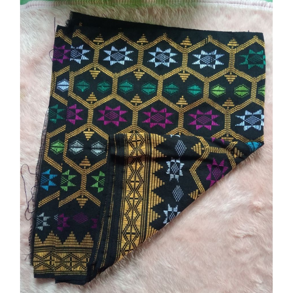 Kain Songket Khas Lombok Asli