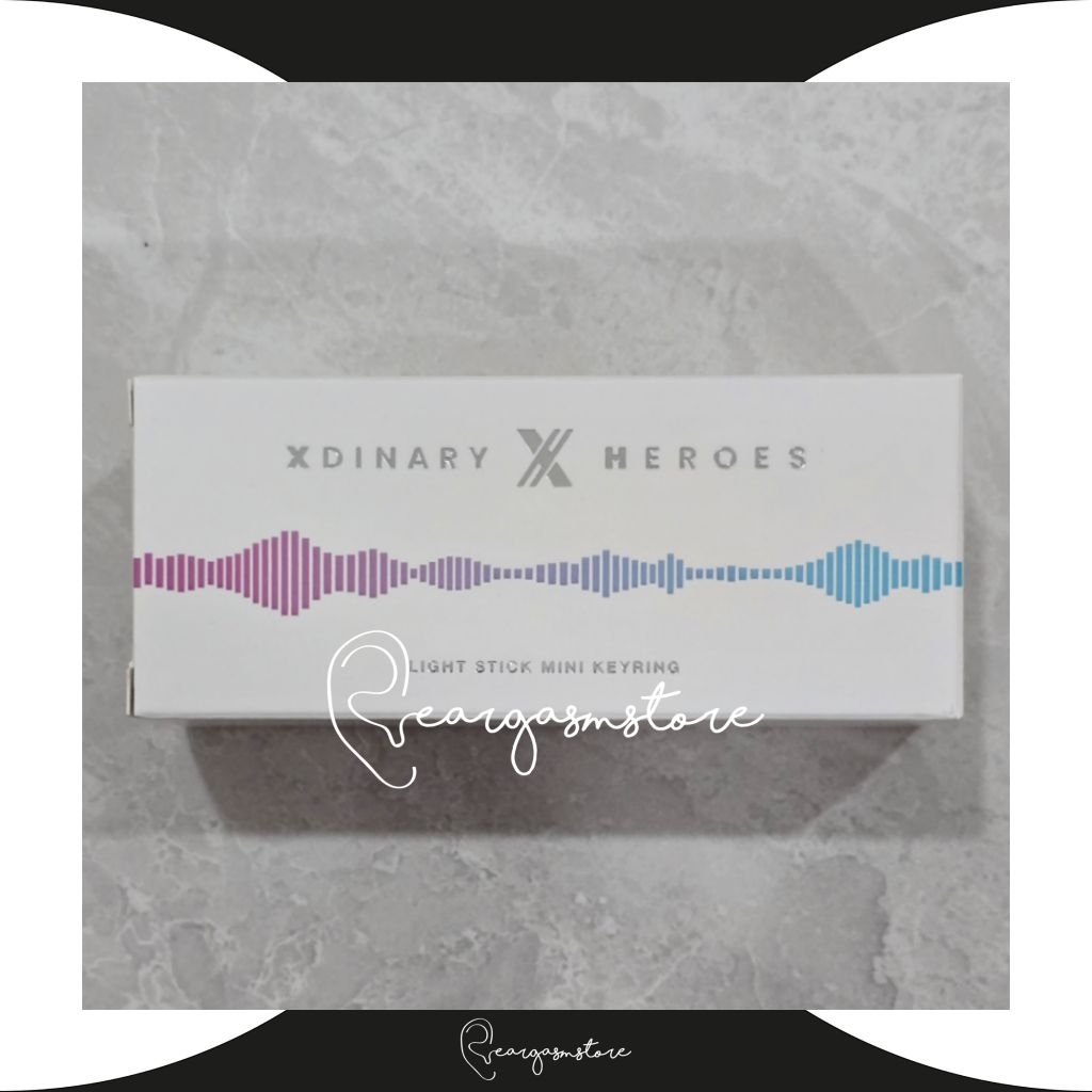 XDINARY HEROES - OFFICIAL KEYRING LIGHTSTICK