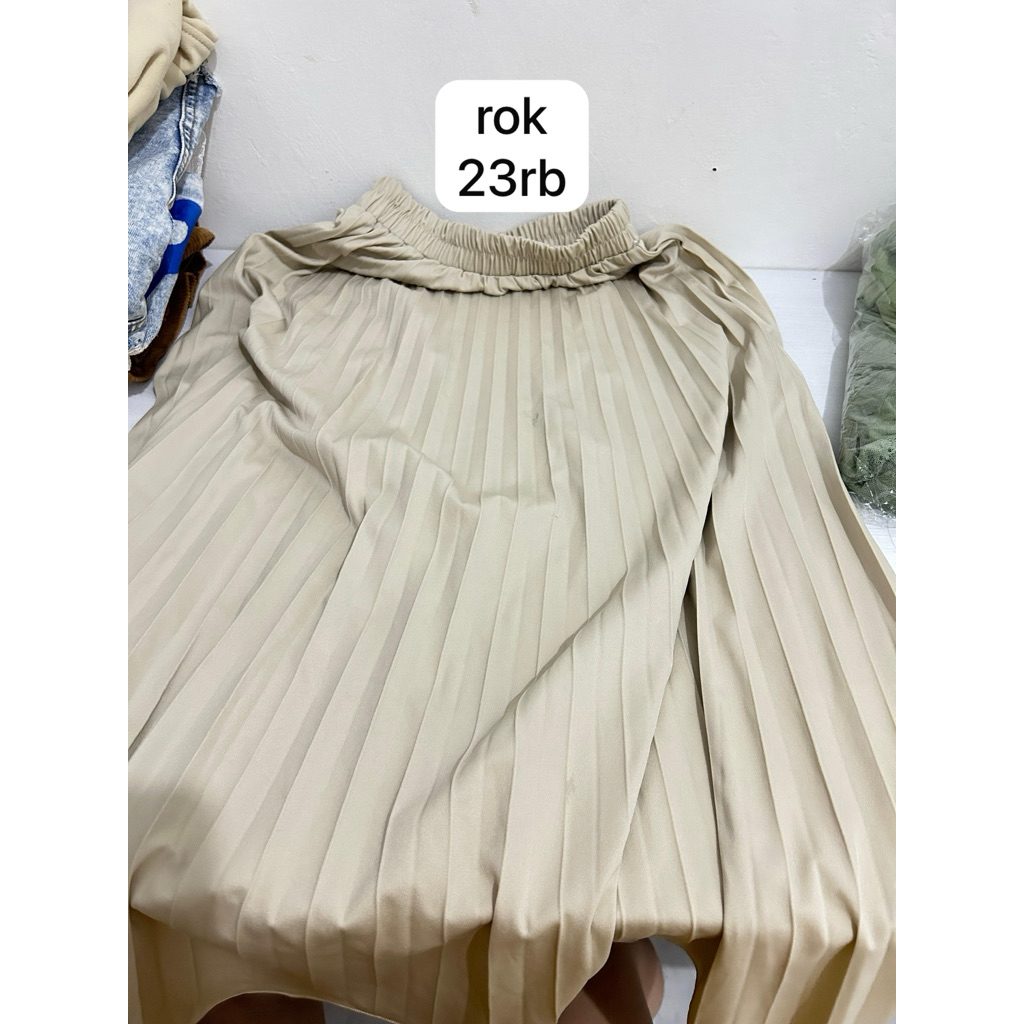 rok panjang ukuran L warna coksu
