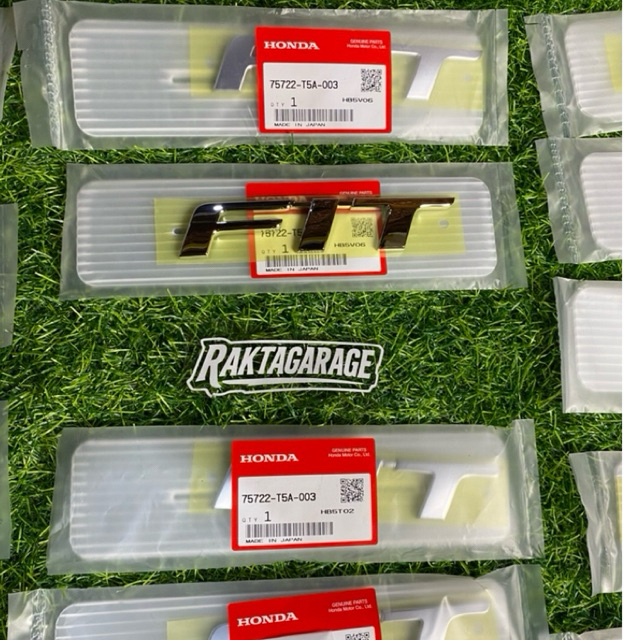 emblem fit honda jazz gk5 original honda acces