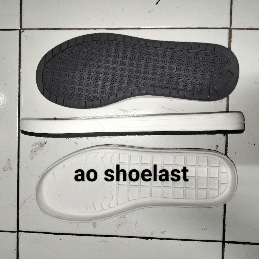 outsole alas sepatu sneakers pria