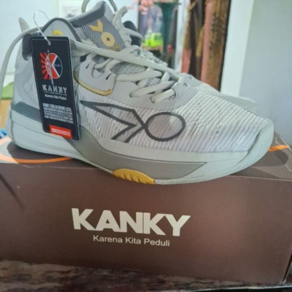 Sepatu basket kanky RC 1 size 44 insole 28