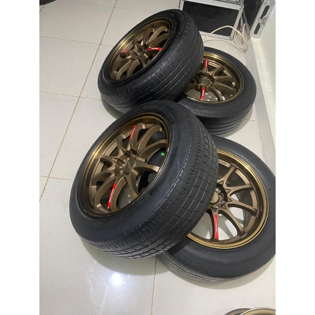 VELG MOBIL BEKAS INNOVA