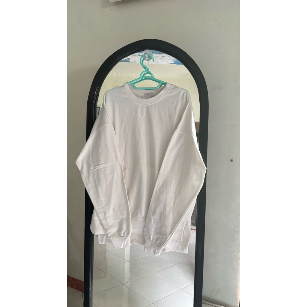 sweater putih stl