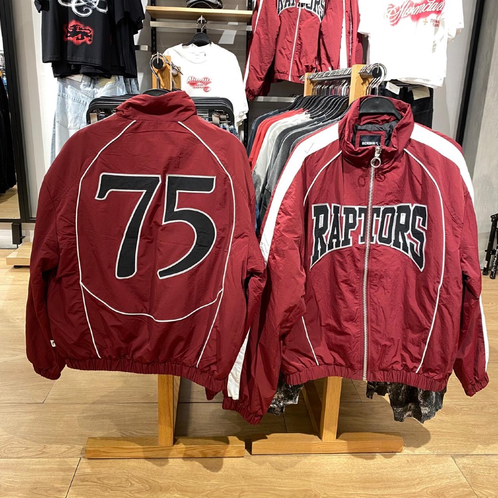 JASTIP. Jacket Zipper Bershka (MAN)