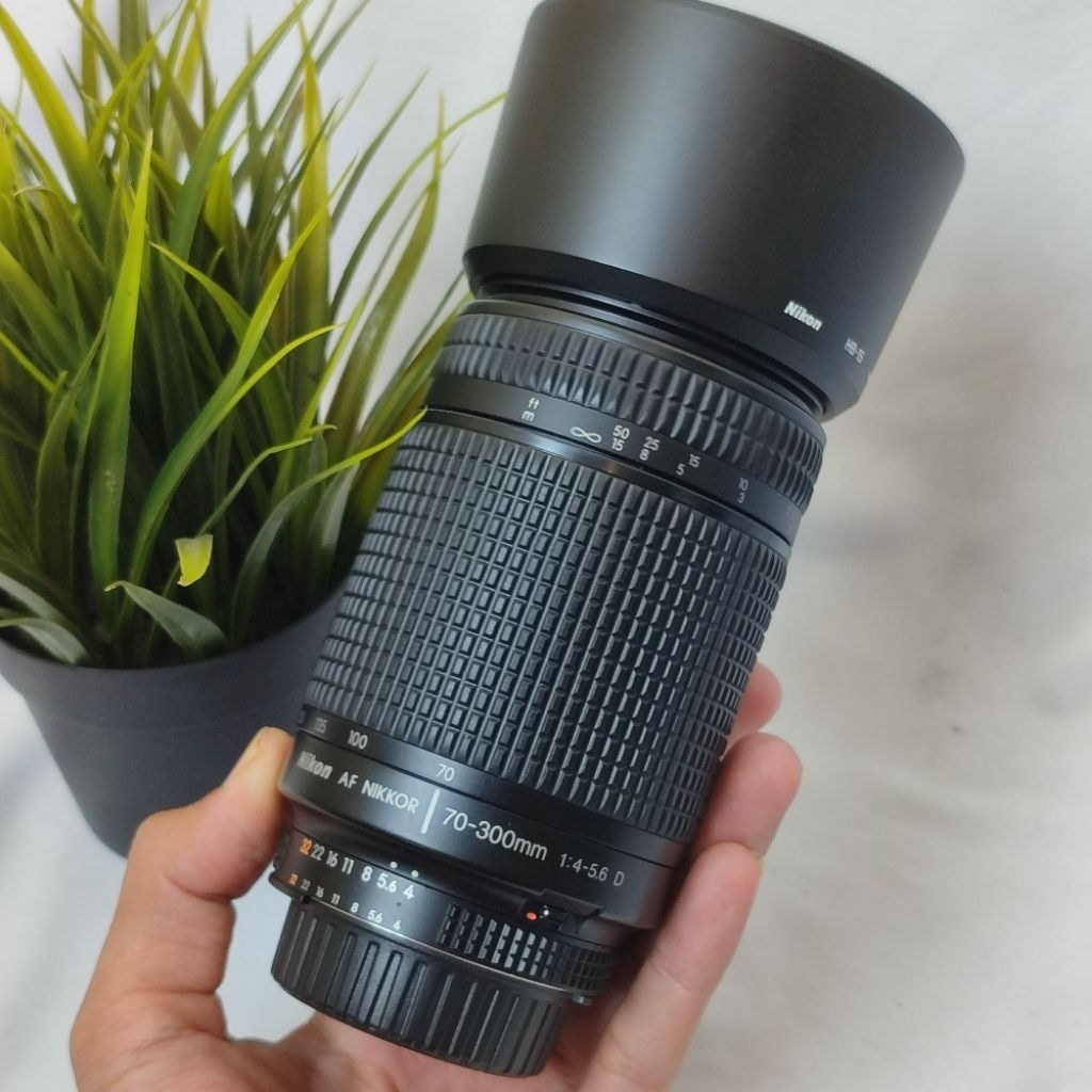 Lensa Nikon 70-300mm afd 70-300 tele