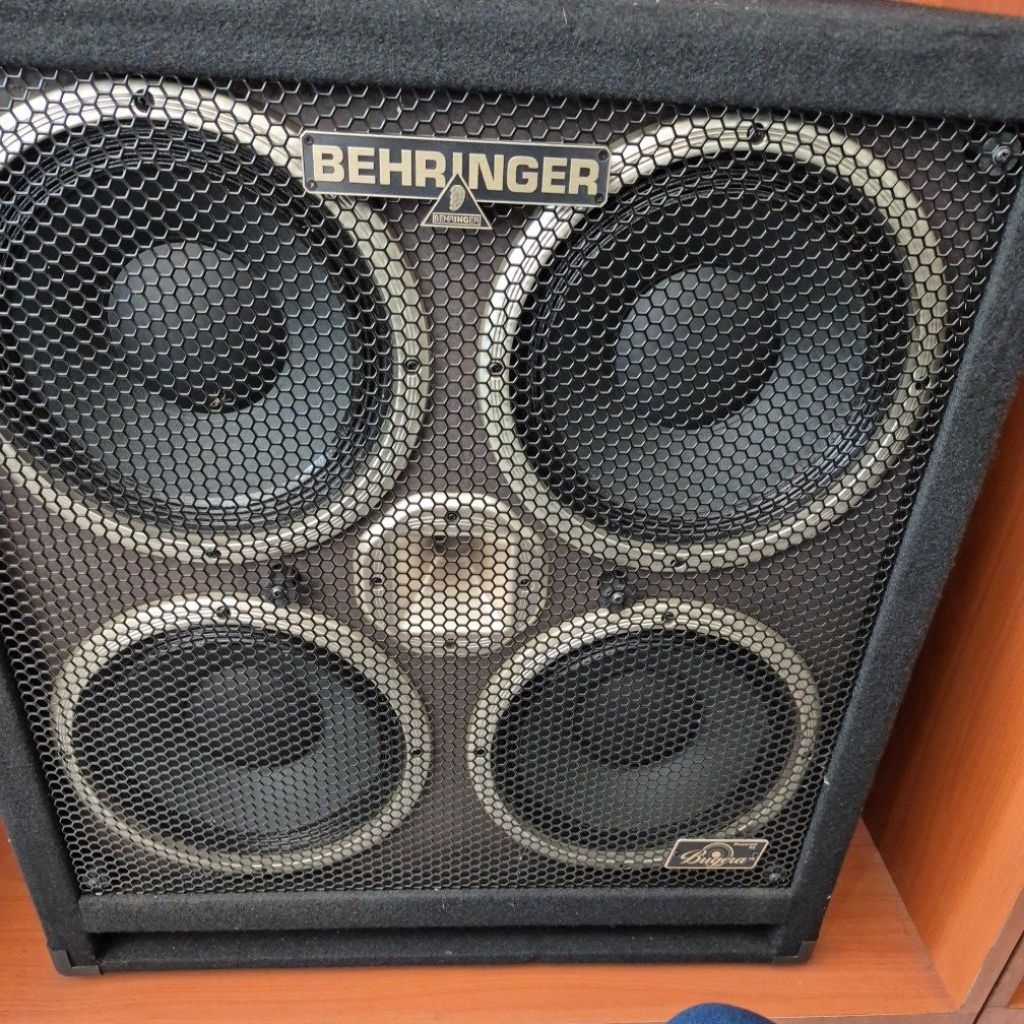SPEAKER BEHRINGER ULTRABASS BB 410