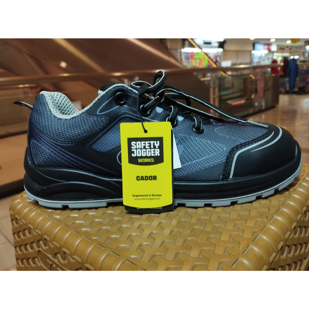 SEPATU SAFETY JOGGER CADOR S1P LOW