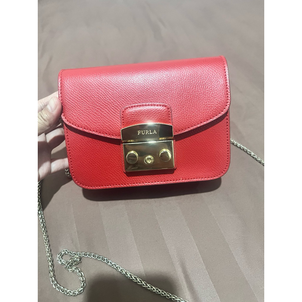 Preloved Furla metropolis Mini