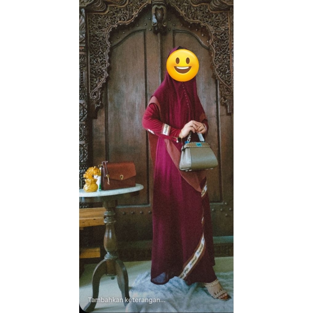 set gamis syar'i wanita Arsyamkayla warna maroon