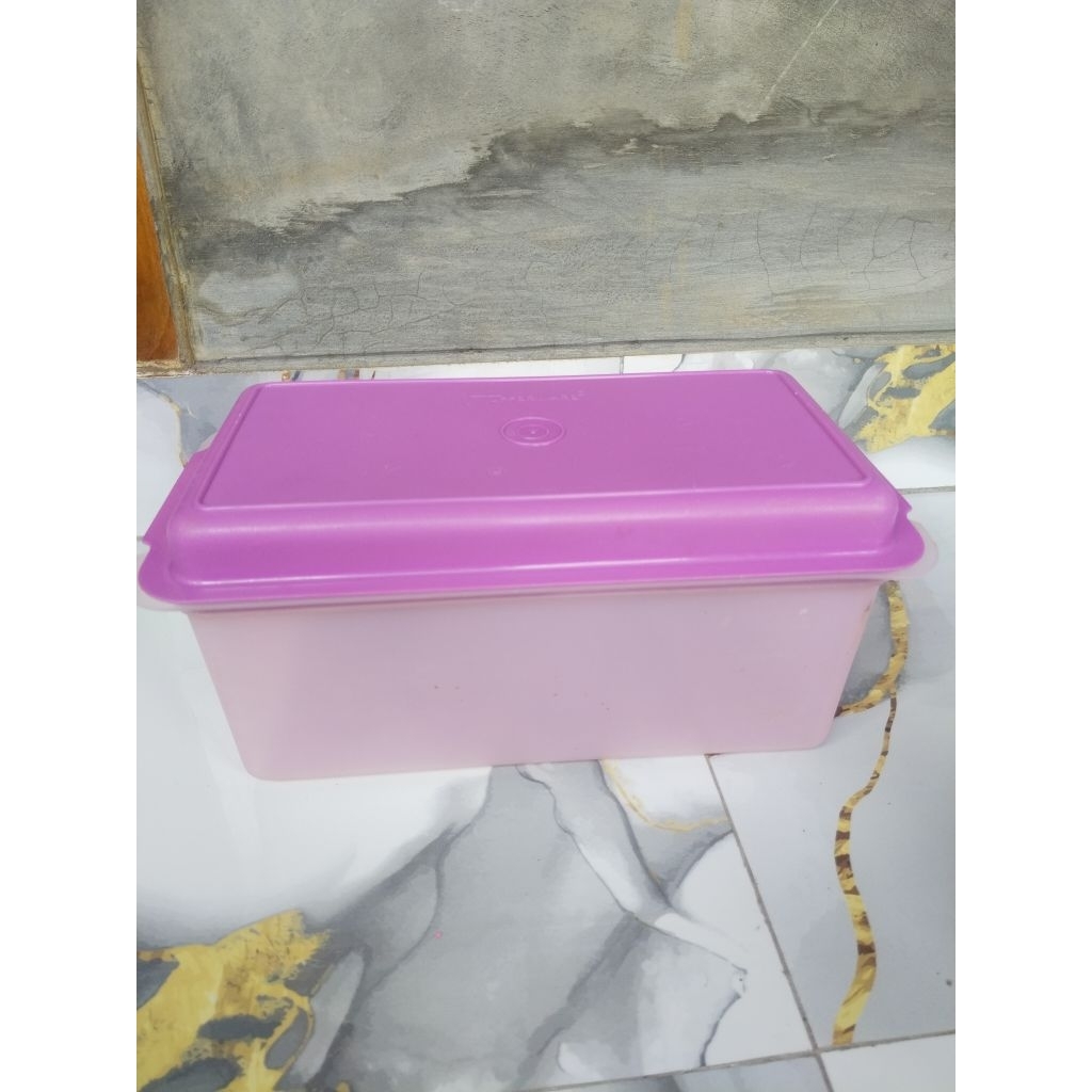 tupperware kotak tempat roti panjang besar second preloved
