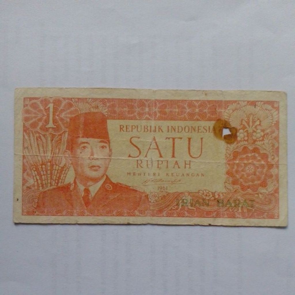 Uang Irian Barat Sukarno 1 rupiah 1961 fine bolong