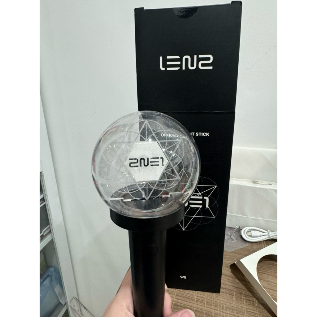 [ORIGINAL] 2NE1 OFFICIAL LIGHTSTICK BLACK