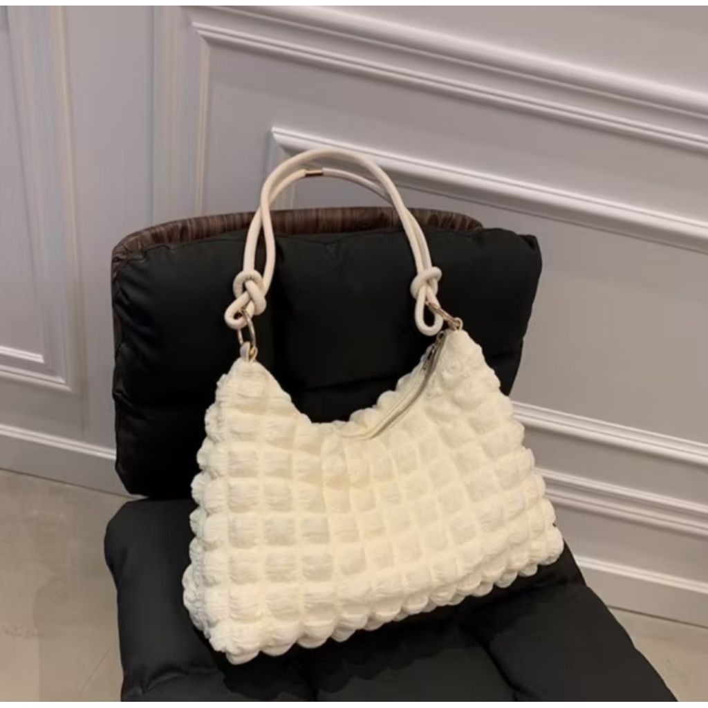 Lissy Bag Puffy Sling Bag