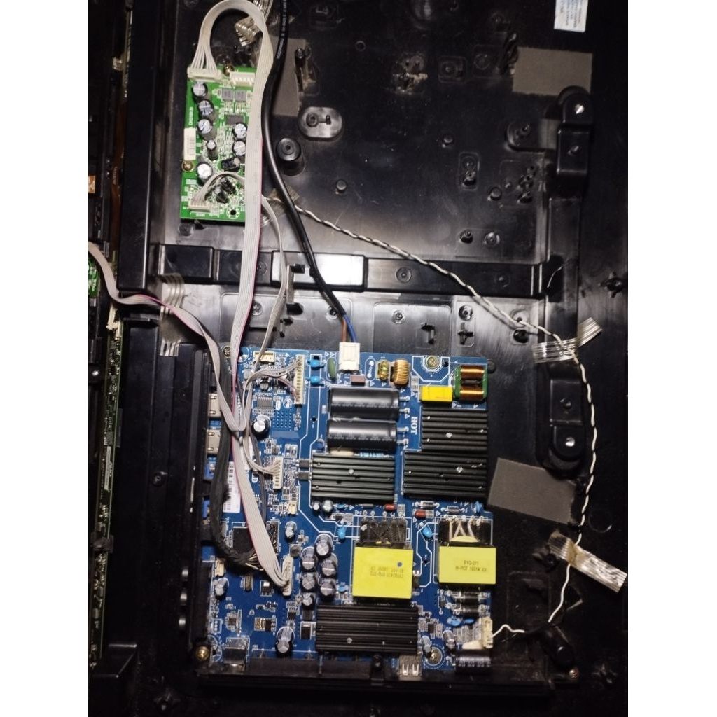 Set Mainboard PSU on board + modul subwoofer ex TV Polytron 40 inch PLD 40B150