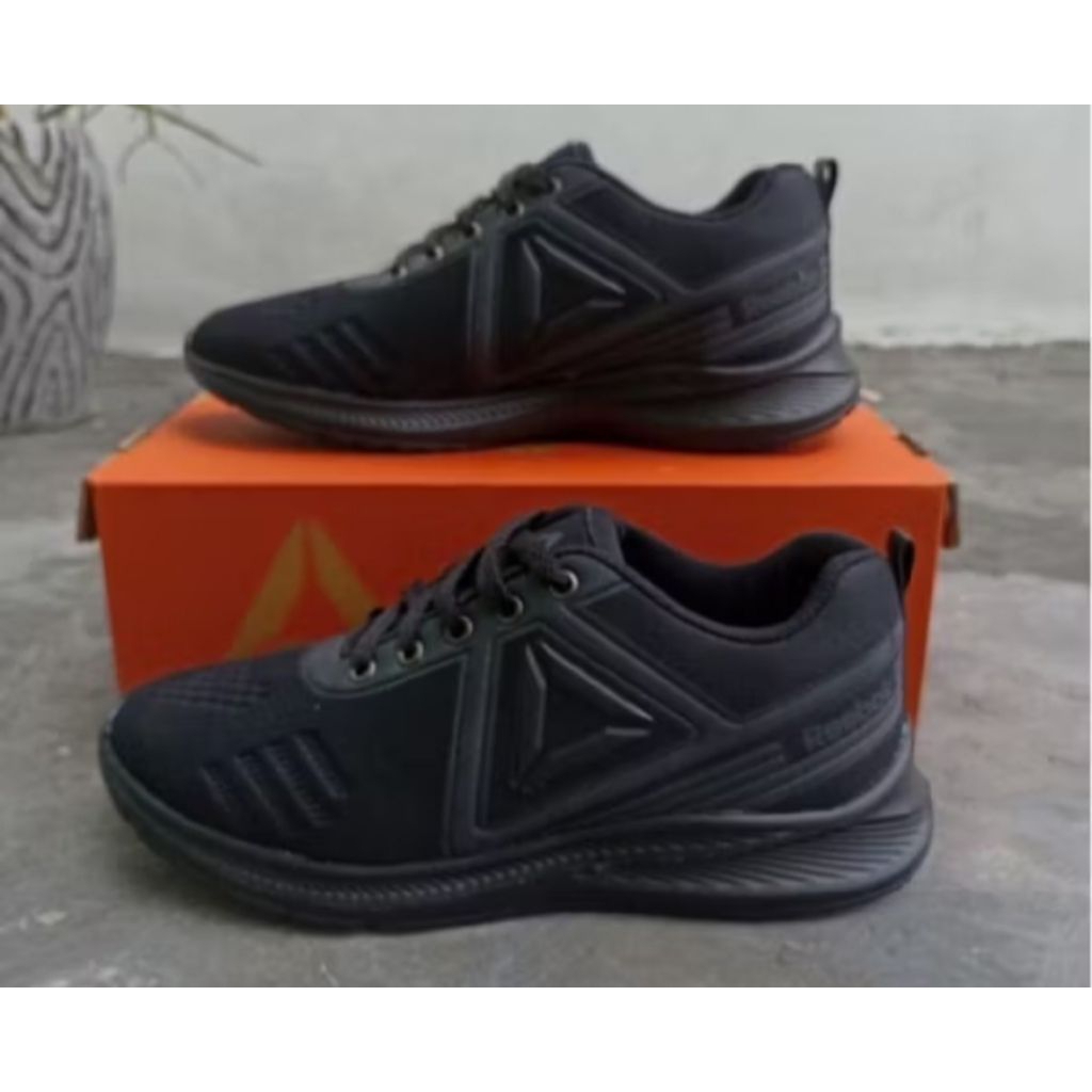 sepatu reebok pria wanita model kekinian dan tampilannya juga keren