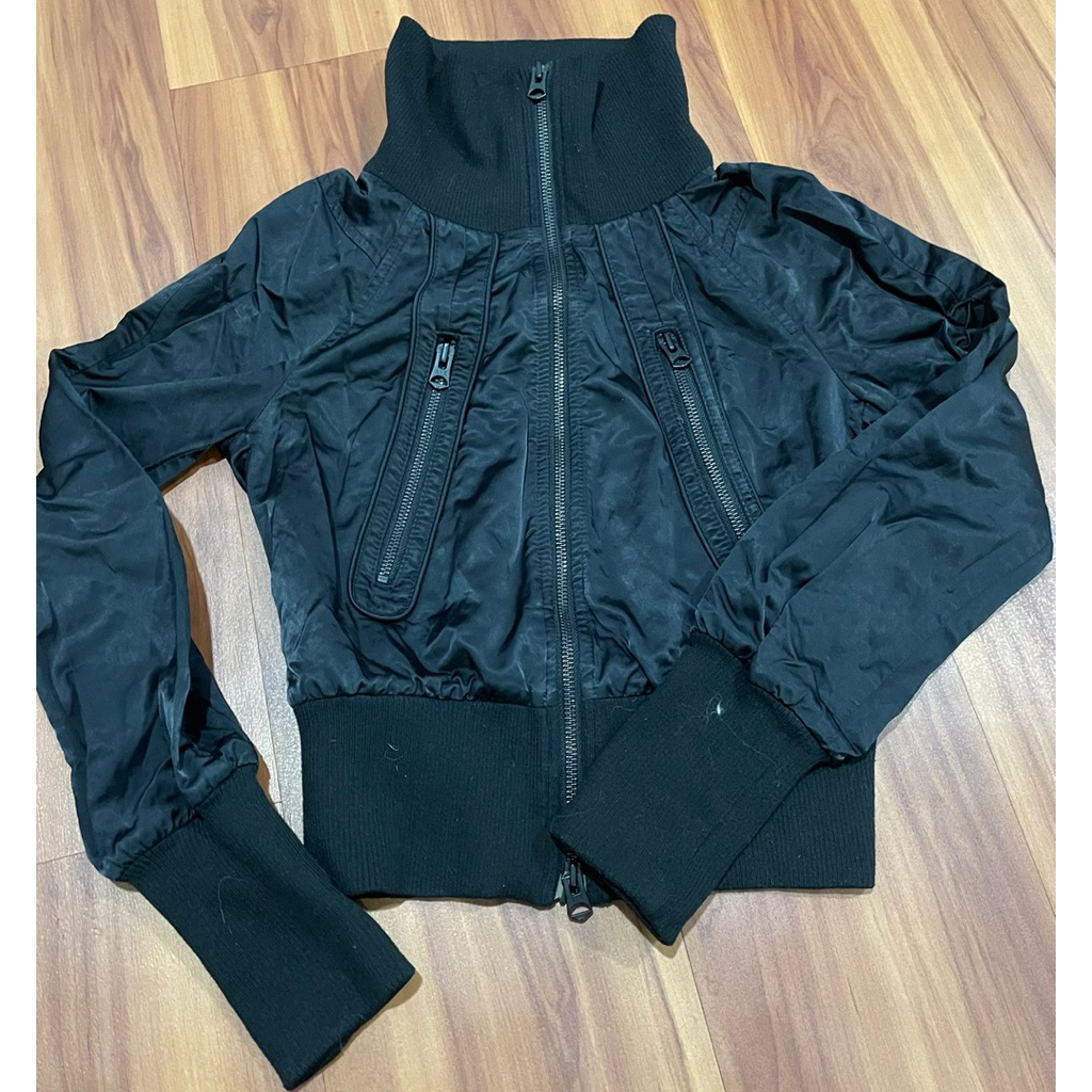 Preloved Jaket Armani Exchange Size XS