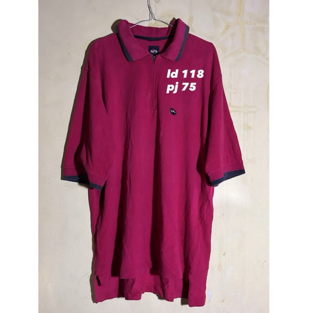 kaos merah kerah pria