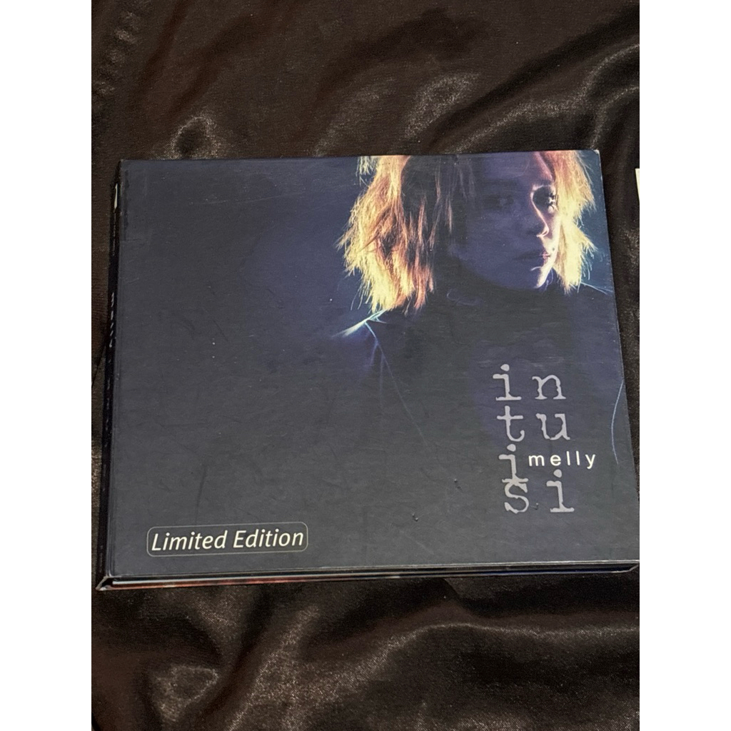CD ALBUM MELLY GOESLAW - INTUISI LIMITED EDITION ORIGINAL