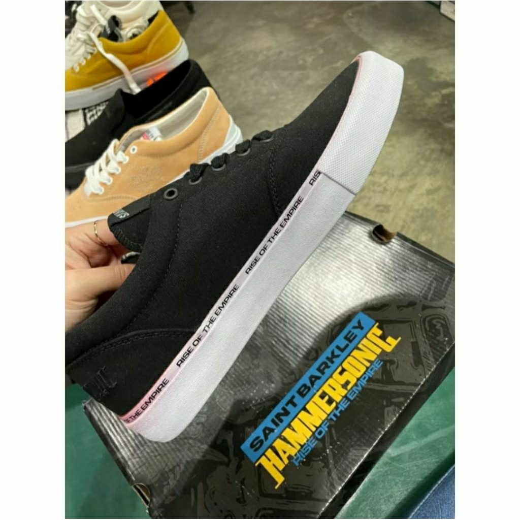 Saint Barkley X Hammersonic (second mulus)