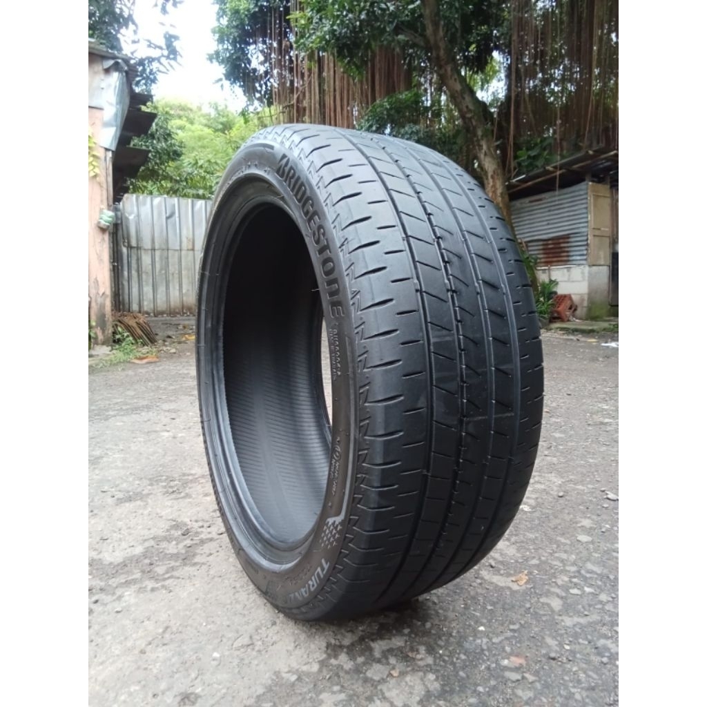 BAN 235/45 R18 BRIDGESTONE TURANZA T005A NIK2024