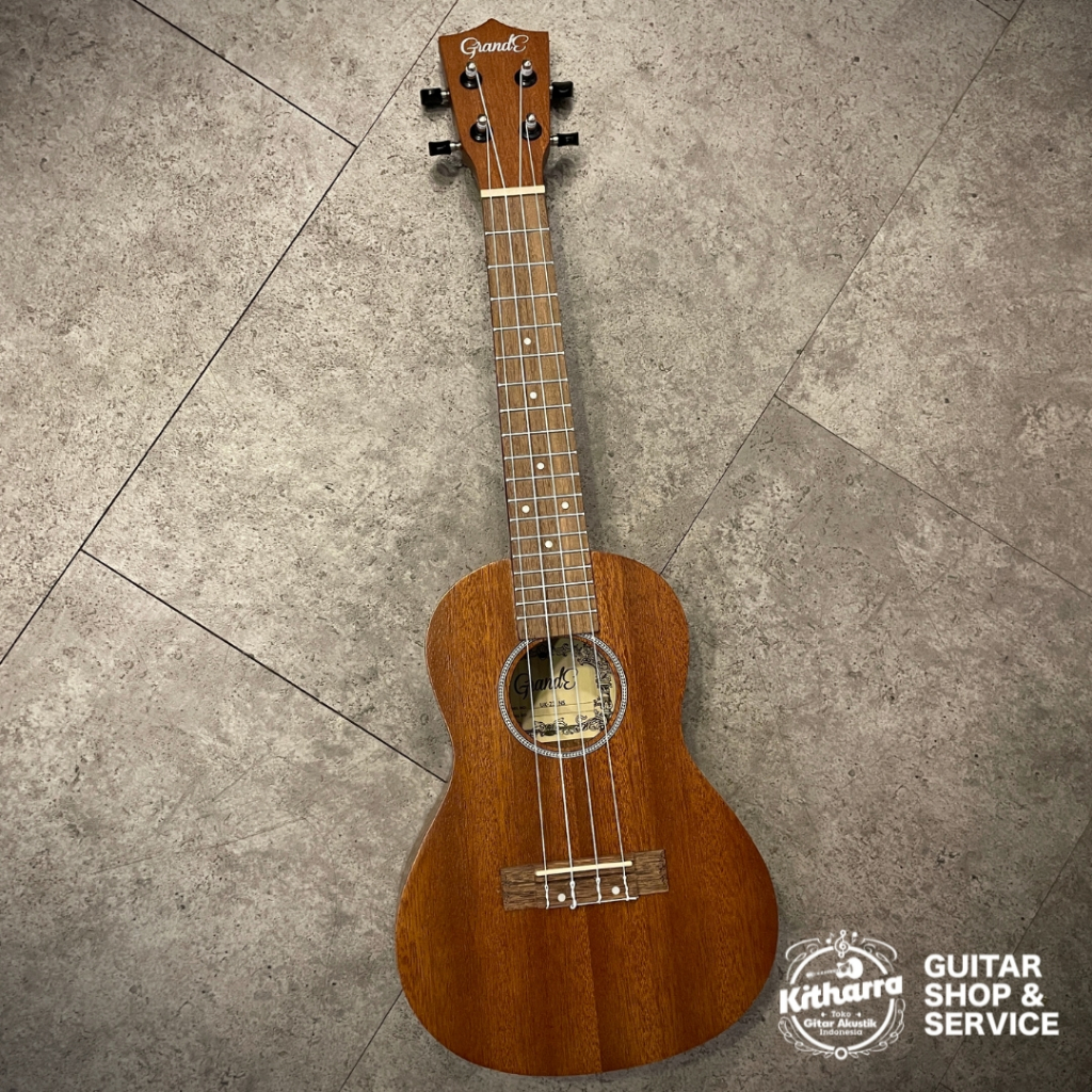 Ukulele Grande UK 23 NS | Concerto