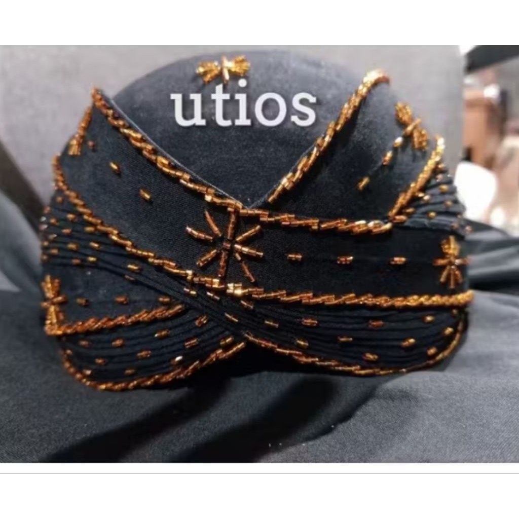 BLANGKON SOLO AYET HITAM