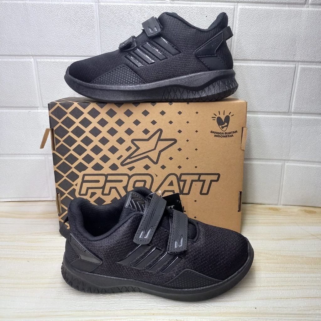 Sepatu sekolah pro att rekat Pi 600