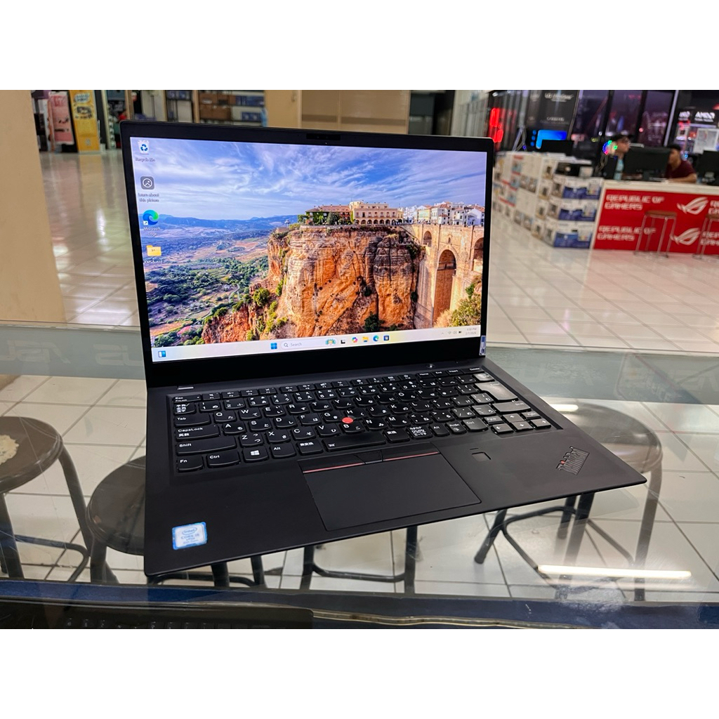 lenovo thinkpad x1 carbon