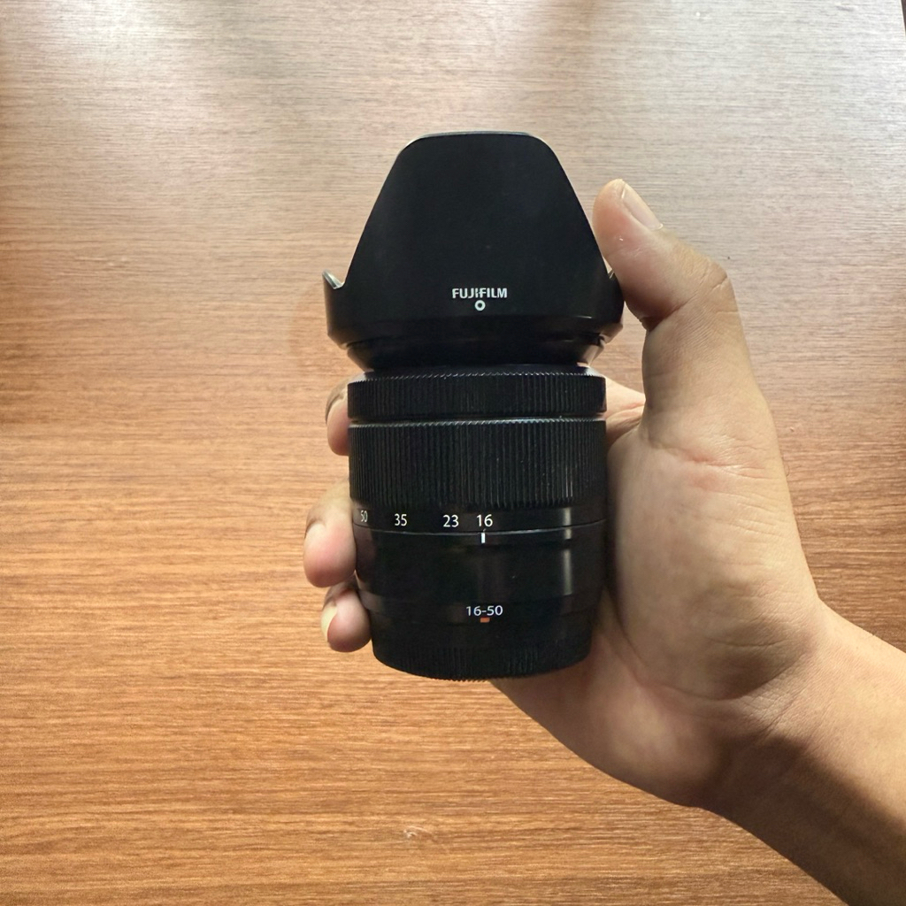 Lensa Kit Fujifilm 16-50MM F3.5-5.6 Hitam Bekas Minus