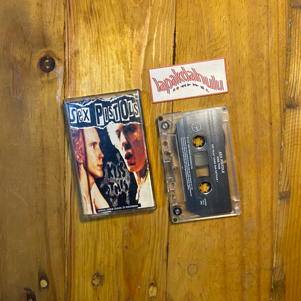 Kaset Pita Sex Pistols - Kiss This